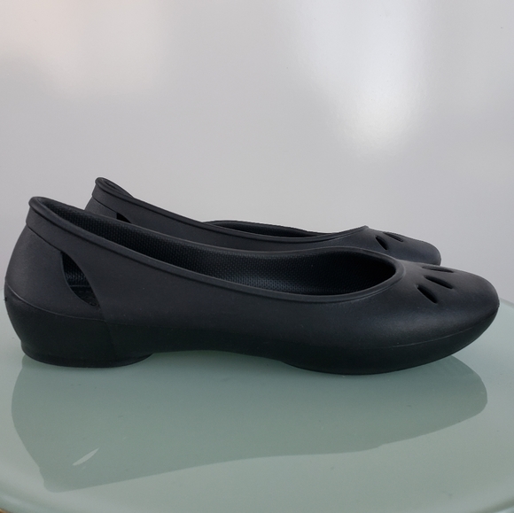 CROCS Shoes - CROCS Kelli Ballet Flats with Cut Outs Size: 10